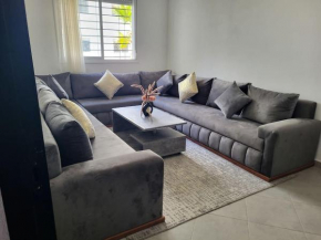 Cozy Apartment Sea and Airport